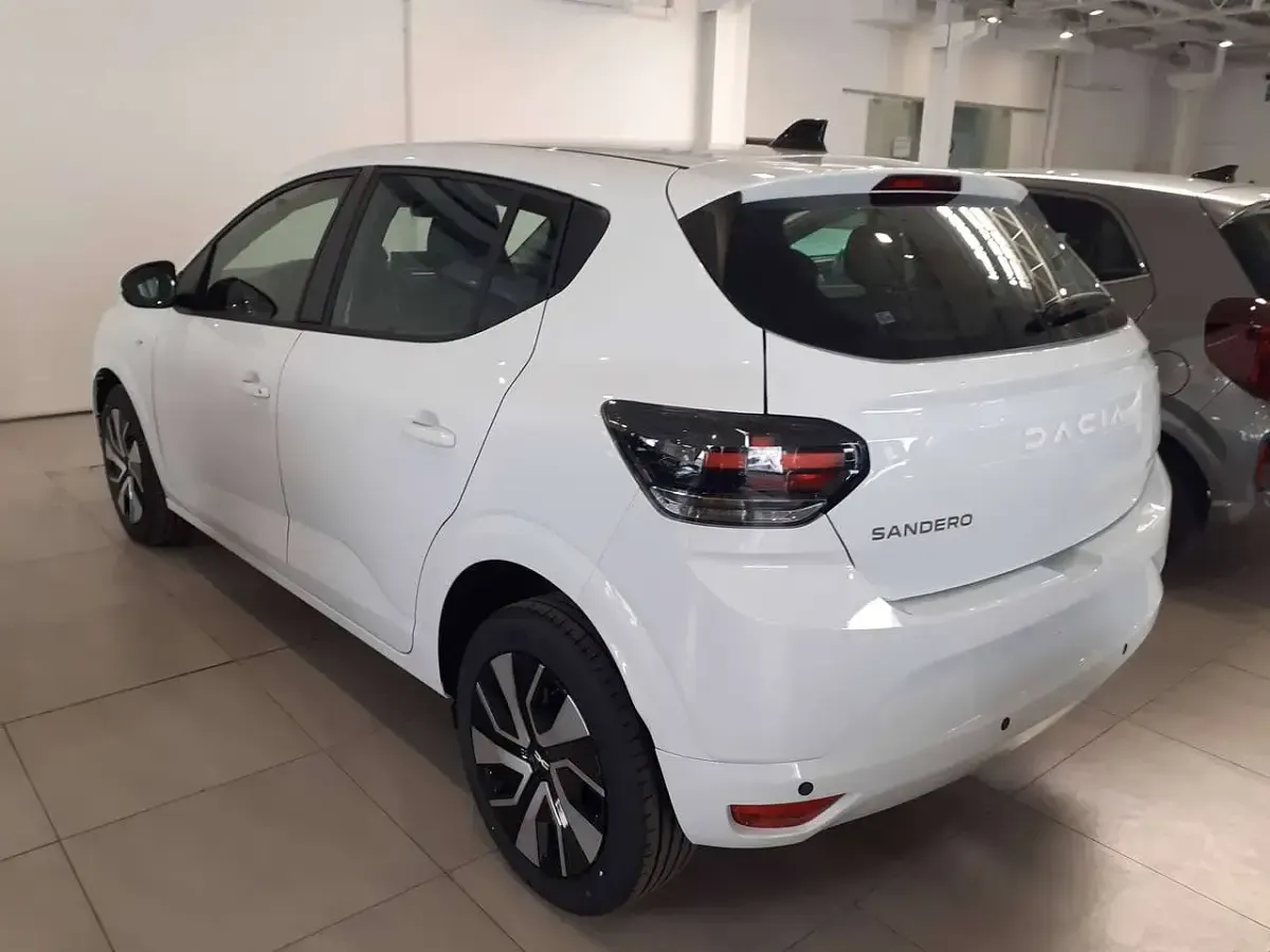 Ny Dacia Sandero Expression 120 HK (88 kW) 2026 Hvid Sedan