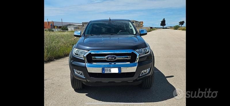 Grigio Usata 2016 Ford Ranger XLT Pick-up | 19.500 € (Buon prezzo) - Immagine 1/4