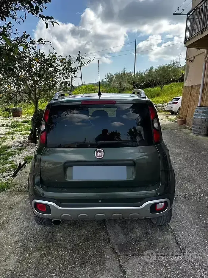 Usata Fiat Panda Cross Cross 85 CV (62 kW) 2019 Verde Utilitaria