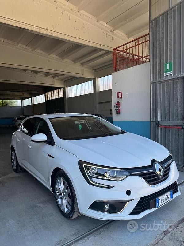 Usata Renault Mégane IV Intens 116 CV (85 kW) 2020 Bianco Berlina