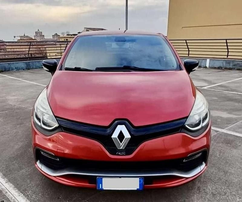 Usata Renault Clio IV R.S. 200 CV (147 kW) 2014 Rosso Berlina