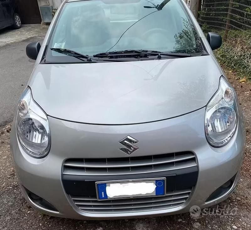 Usata Suzuki Alto GL 68 CV (50 kW) 2012 Argento Utilitaria