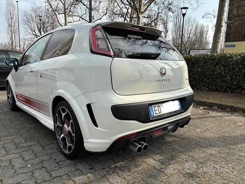 Usata Abarth Punto Evo 2010 Utilitaria