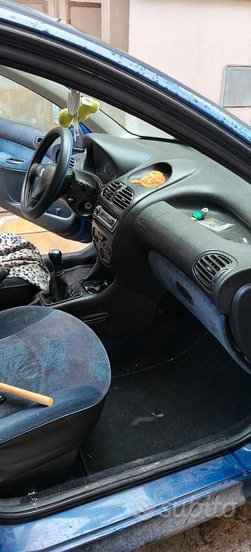 Usata Peugeot 206 2000 Blu Berlina