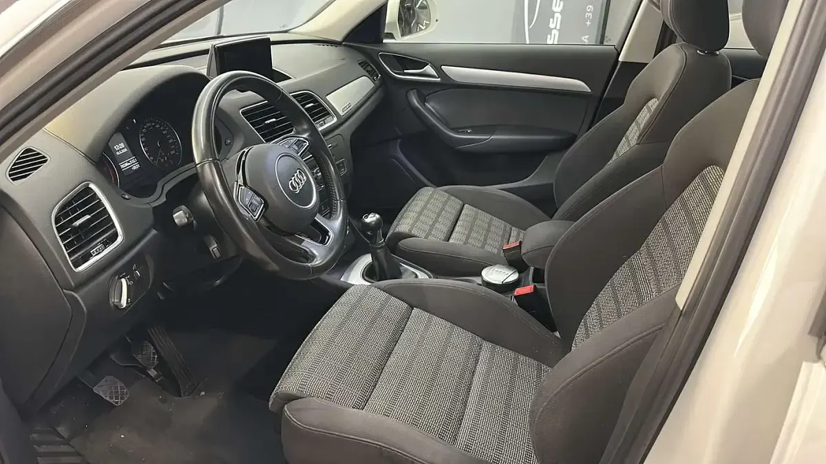 Usata Audi Q3 Business 150 CV (110 kW) 2015 Bianco SUV