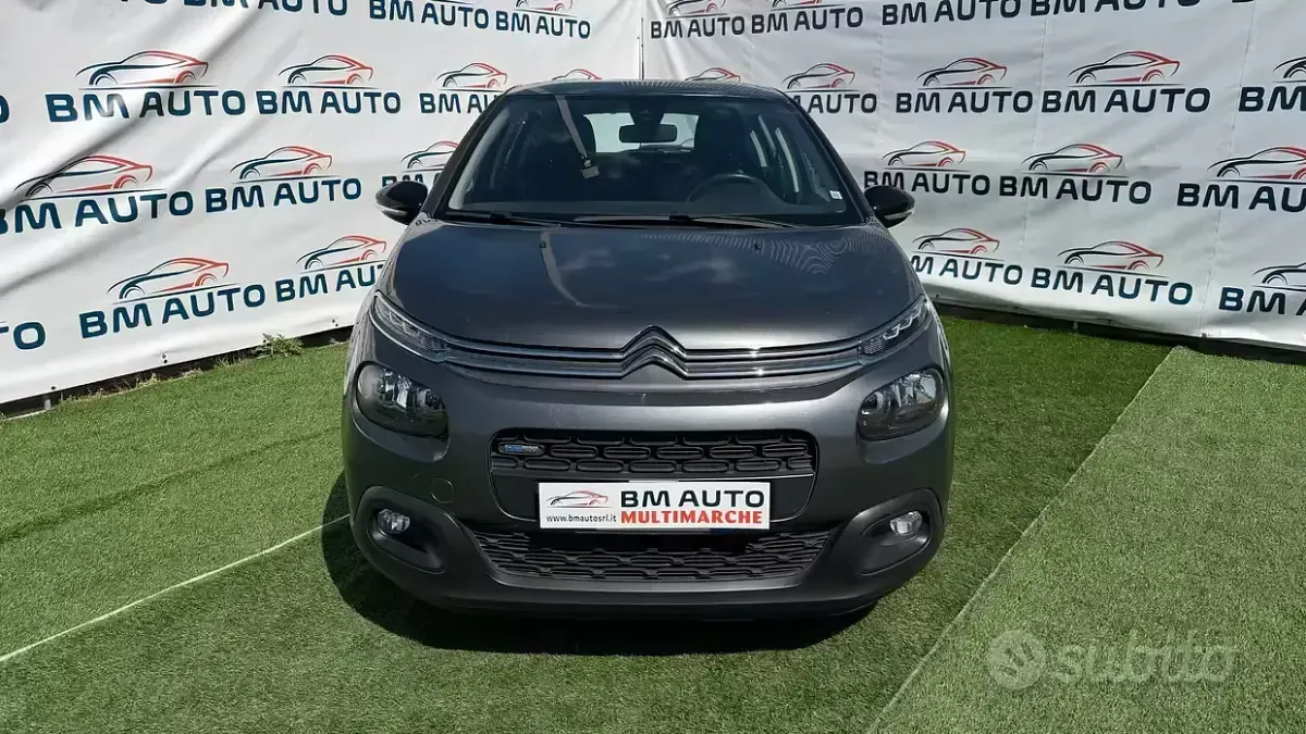 Begagnad Citroën C3 Feel 68 HK (50 kW) 2017 Grå Sedan