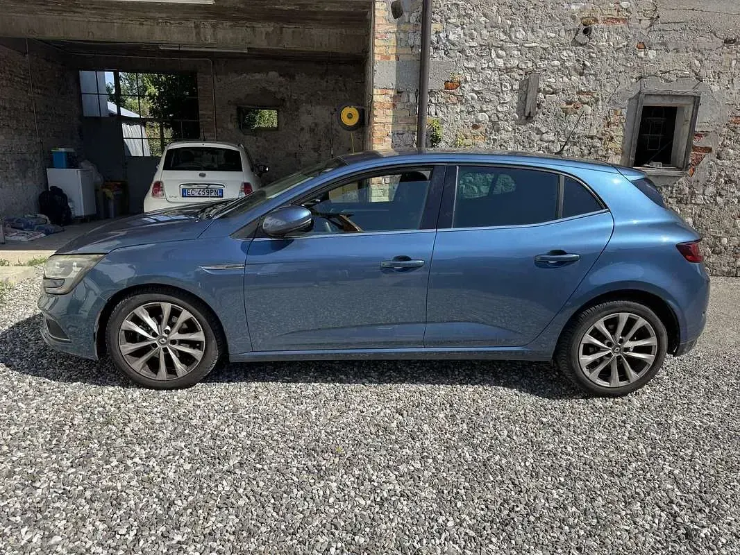 Usata Renault Mégane IV Intens 110 CV (80 kW) 2017 Berlina