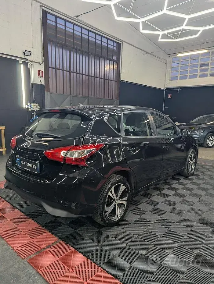 Usata Nissan Pulsar 116 CV (85 kW) 2017 Nero Utilitaria