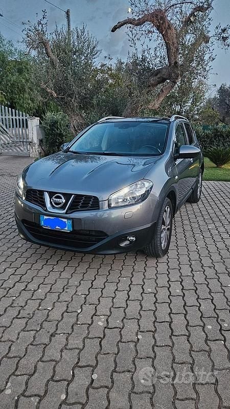Usata Nissan Qashqai 130 CV (95 kW) 2013 Grigio SUV