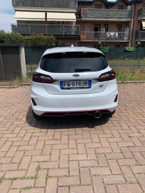 Usata Ford Fiesta ST-Line 2019 Bianco Berlina