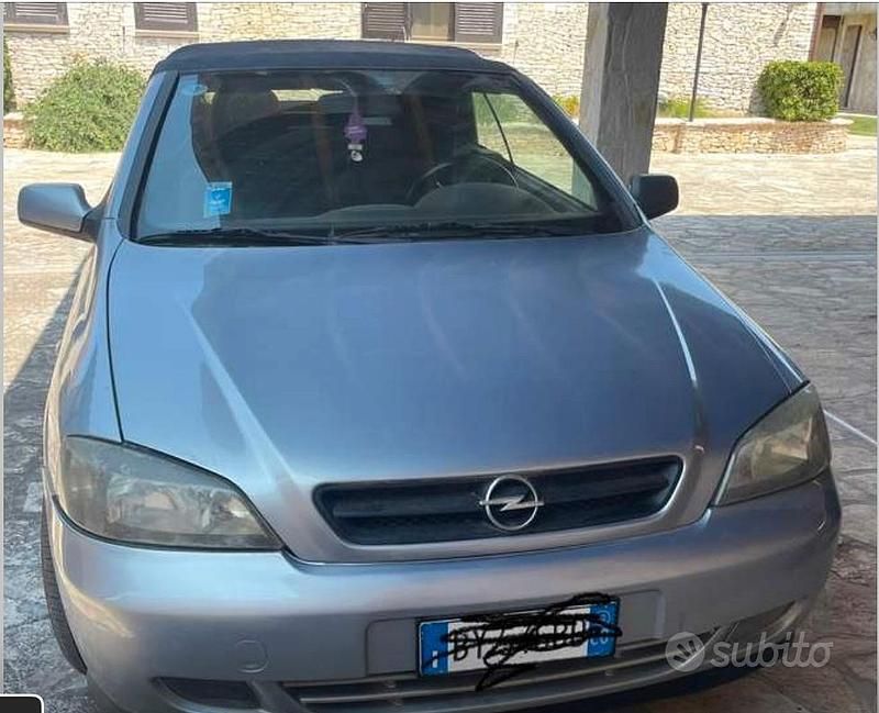 Usata Opel Astra 2002 Grigio Cabrio