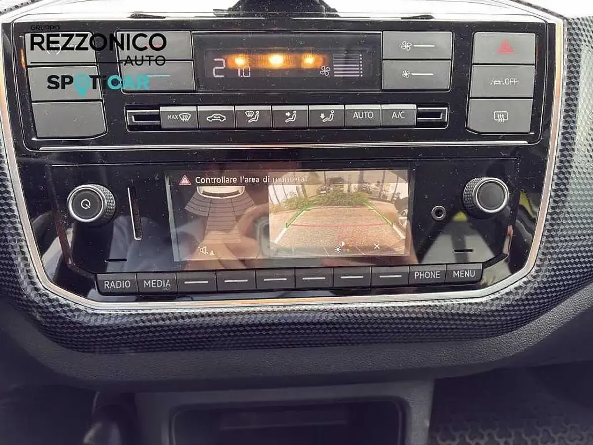 Usata VW up! Move 65 CV (47 kW) 2021 Argento Utilitaria