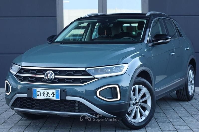 Usata VW T-Roc Style 116 CV (85 kW) 2025 Grigio SUV