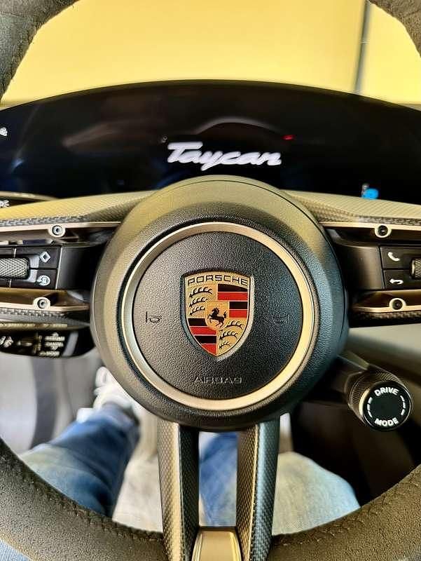 Begagnad Porsche Taycan 4S Performance Package 139 kW (190 HK) 2021 Svart Sedan