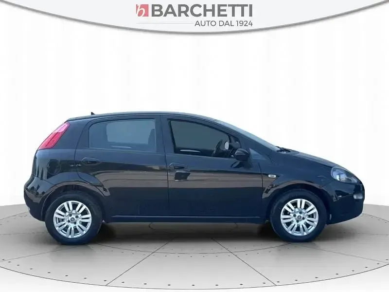Usata Fiat Punto Lounge 77 CV (56 kW) 2016 Nero Utilitaria