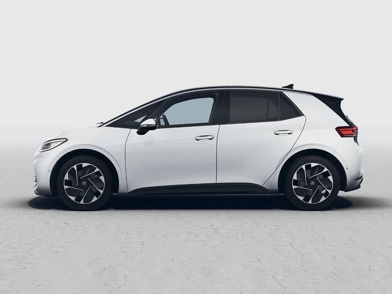 Nuova VW ID.3 Pro 169 kW (231 CV) 2026 Glacier white metallizzato nero Utilitaria