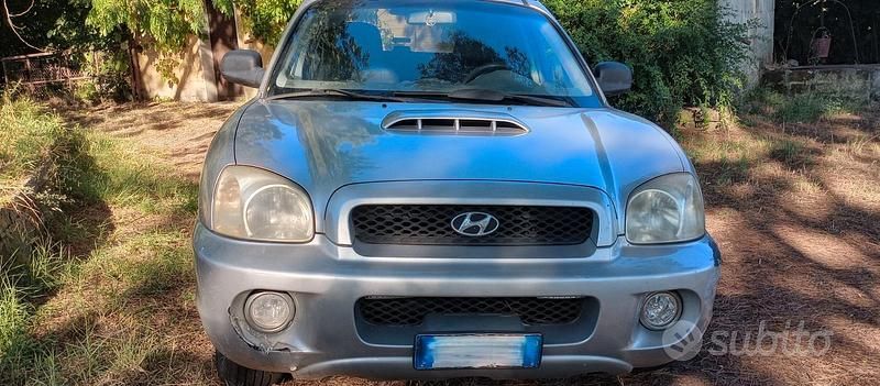 Usata 2002 Hyundai Santa Fe GLS SUV | 2000 € (Buon prezzo) - Immagine 1/4