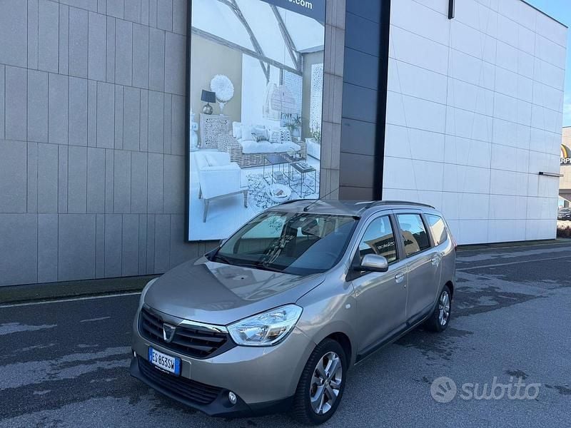 Usata Dacia Lodgy Lauréate 110 CV (80 kW) 2013 Marrone Monovolume