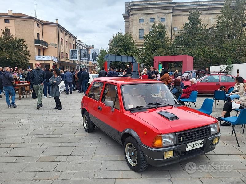 Usata Innocenti Mini 16 CV (11 kW) 1989 Rosso Utilitaria