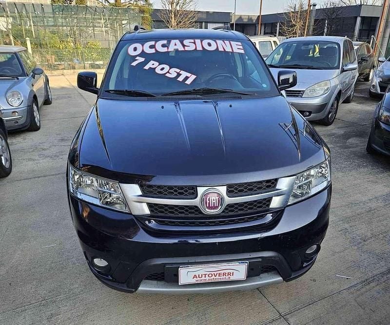 Usata Fiat Freemont Lounge 140 CV (102 kW) 2012 Grigio(met.) SUV