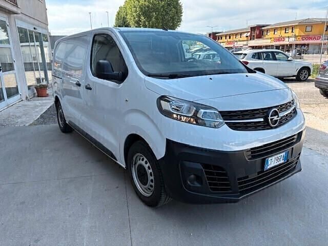 Usata Opel Vivaro S 102 CV (75 kW) 2024 Bianco Monovolume