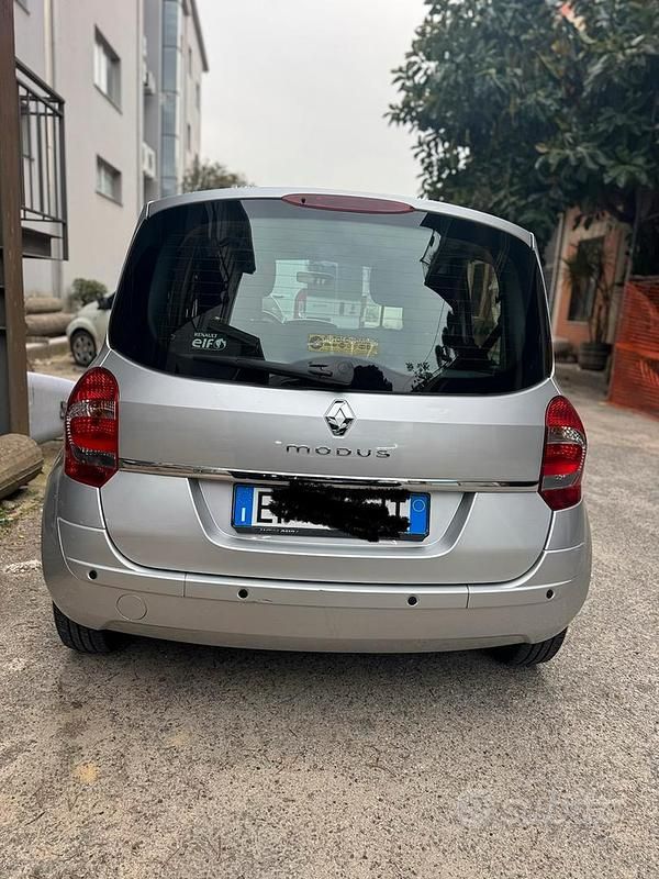 Usata Renault Modus 2013 Grigio Monovolume
