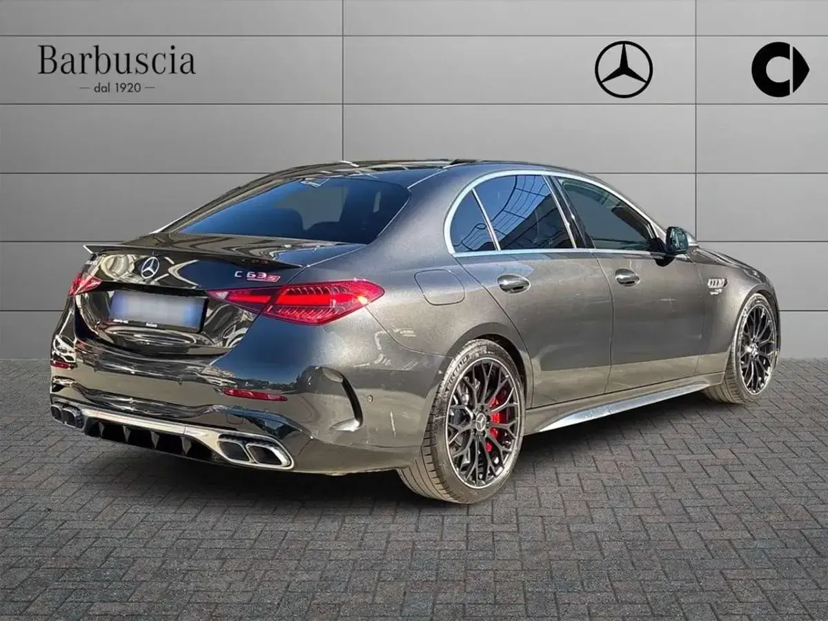 Usata Mercedes C63 AMG AMG 680 CV (500 kW) 2024 Grigio Berlina