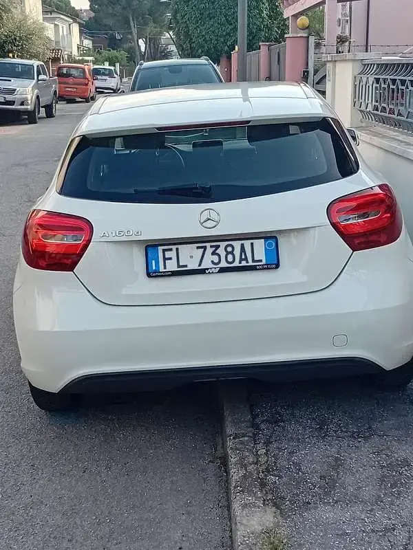 Usata Mercedes A160 Executive 90 CV (66 kW) 2017 Bianco Berlina