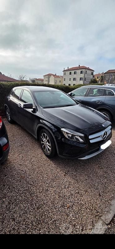 Usata Mercedes GLA180 2015 Nero SUV
