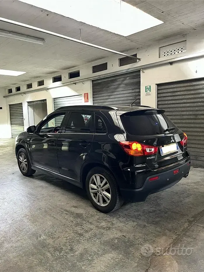 Usata Mitsubishi ASX Intense 117 CV (86 kW) 2012 Nero SUV