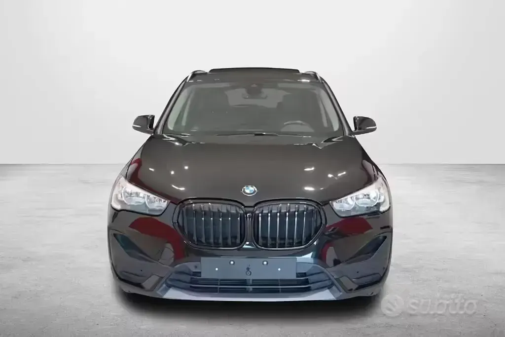 Usata BMW X1 Advantage 116 CV (85 kW) 2020 Nero SUV