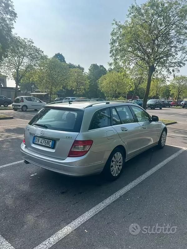 Usata Mercedes C220 170 CV (125 kW) 2009 Grigio Station wagon