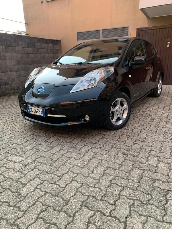 Usata Nissan Leaf 80 kW (109 CV) 2017 Nero Utilitaria