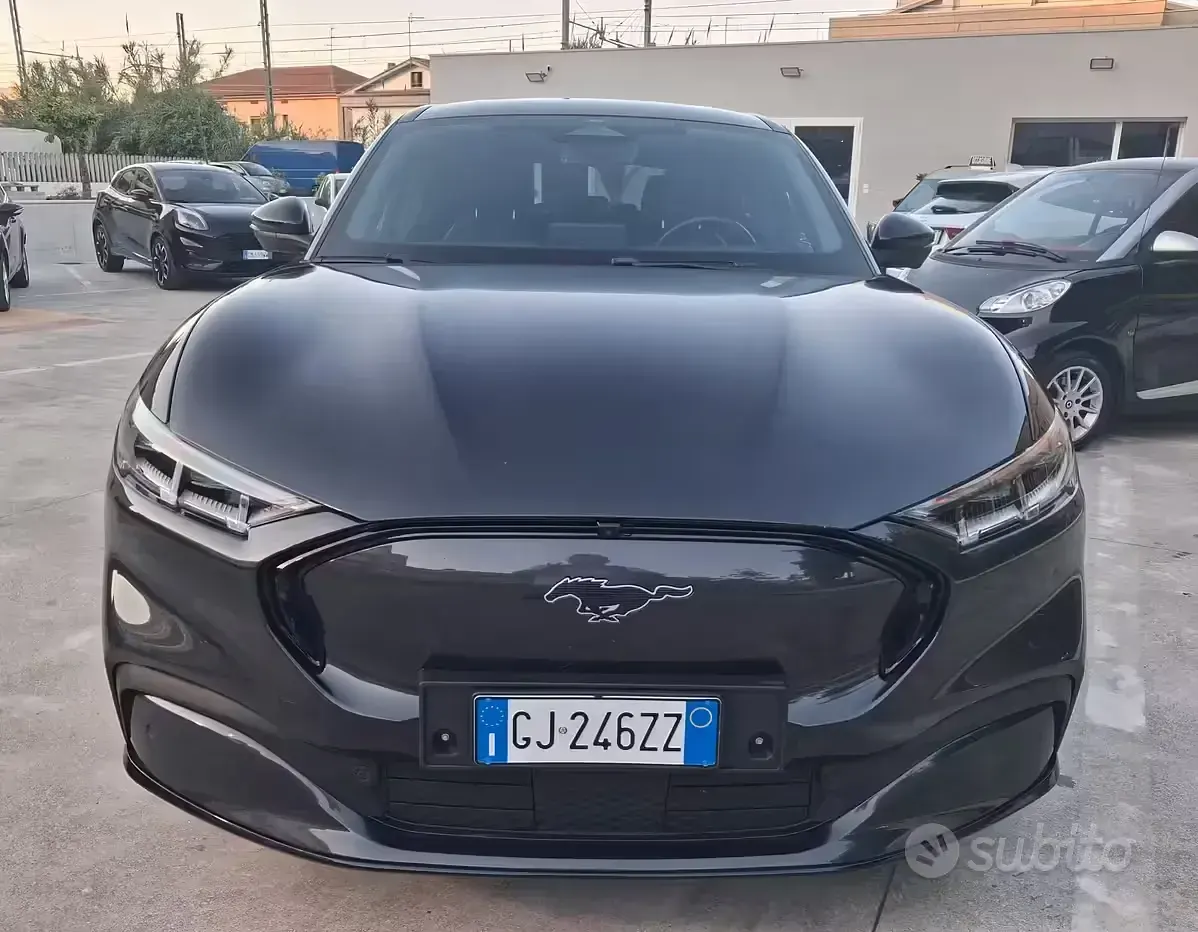 Usata Ford Mustang Mach-E Extended Range 124 kW (169 CV) 2022 Grigio SUV
