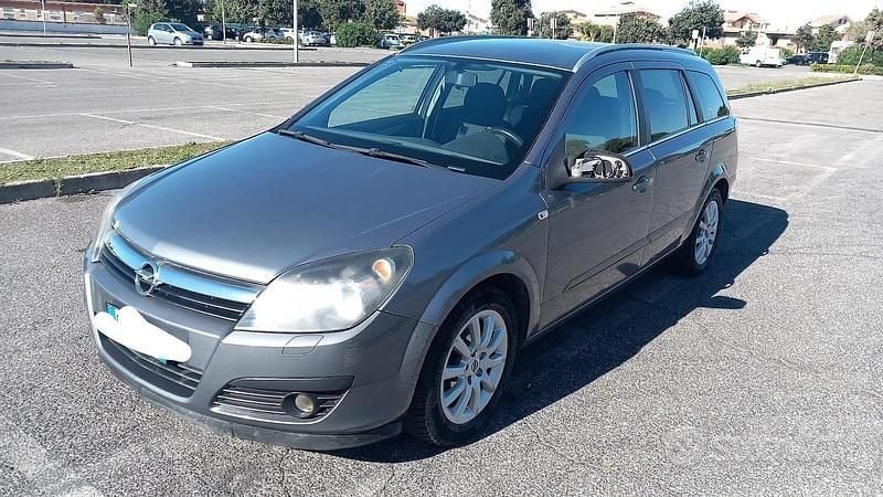 Usata Opel Astra 136 CV (100 kW) 2006 Grigio Berlina