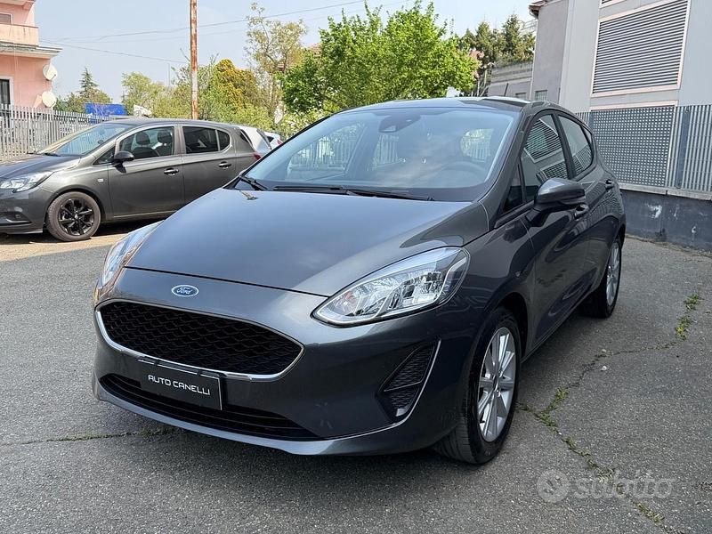 Usata Ford Fiesta Titanium 86 CV (63 kW) 2020 Grigio Utilitaria