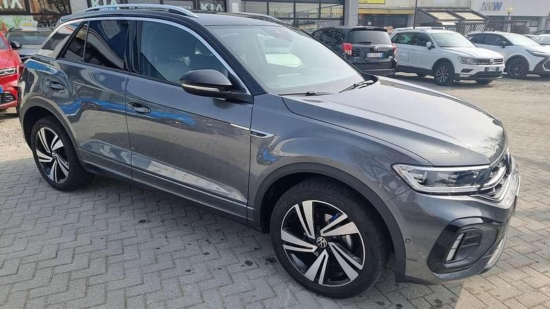 Usata VW T-Roc R-line 116 CV (85 kW) 2022 Grigio SUV