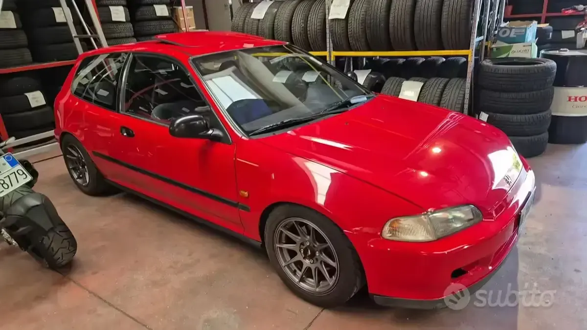Usata Honda Civic 160 CV (117 kW) 1992 Rosso Berlina