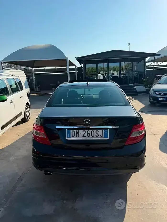 Usata Mercedes C220 Avantgarde 170 CV (125 kW) 2008 Nero Station wagon