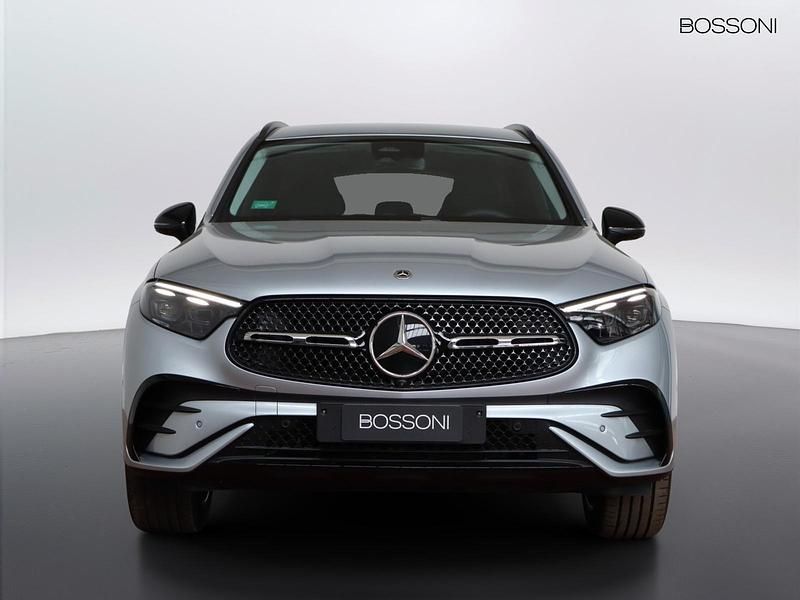 Nuova Mercedes GLC300 AMG Line Premium 333 CV (244 kW) 2026 Argento SUV