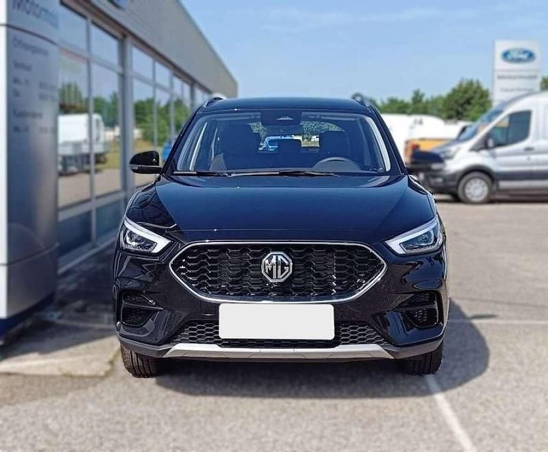 Nero Nuova 2025 MG ZS Tre volumi | 13.950 € (Super prezzo) - Immagine 1/4