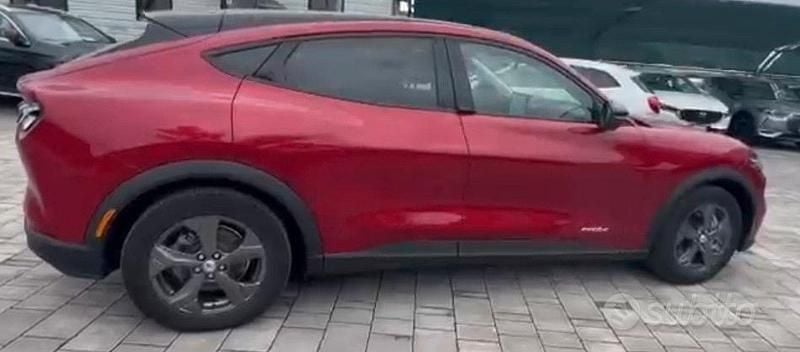 Usata Ford Mustang Mach-E 197 kW (268 CV) 2023 SUV