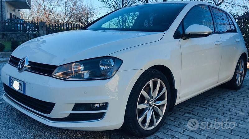 Bianco Usata 2013 VW Golf Highline Tre volumi | 10.700 € (Cara) - Immagine 1/4