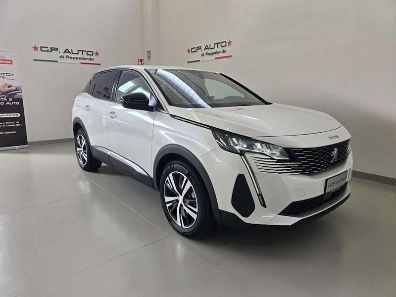 Usata Peugeot 3008 Allure 131 CV (96 kW) 2024 Bianco SUV