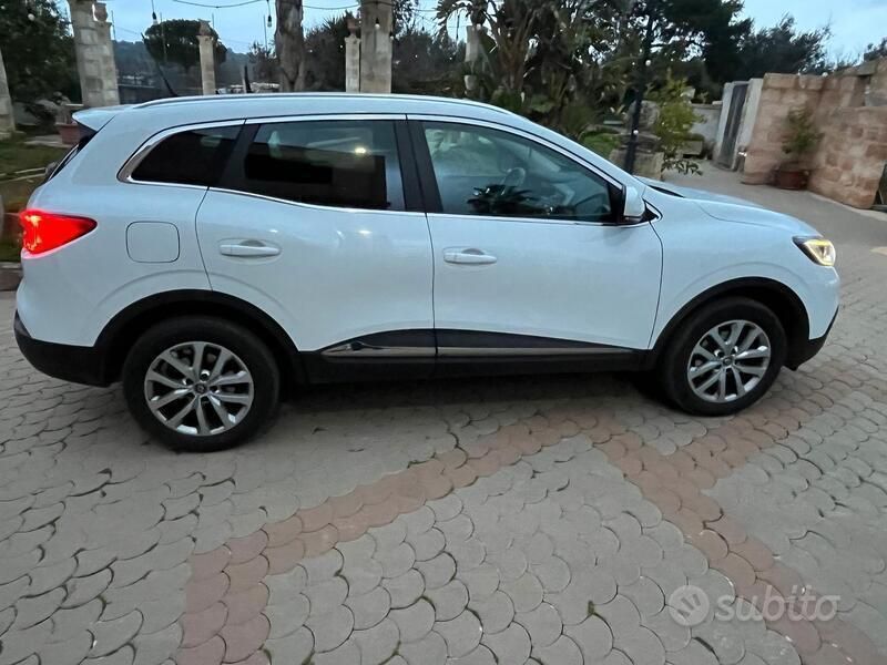 Bianco Usata 2016 Renault Kadjar SUV | 10.500 € (Buon prezzo) - Immagine 1/4