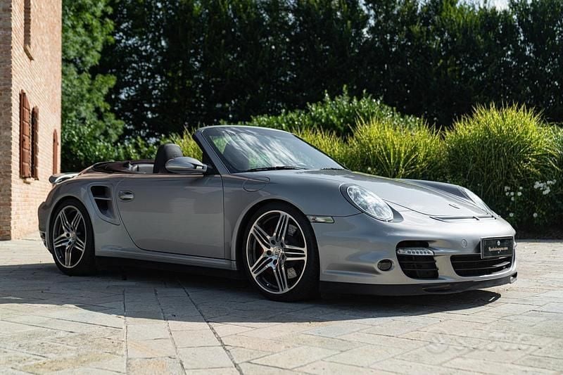 Usata Porsche 997 479 CV (352 kW) 2008 Grigio Cabrio