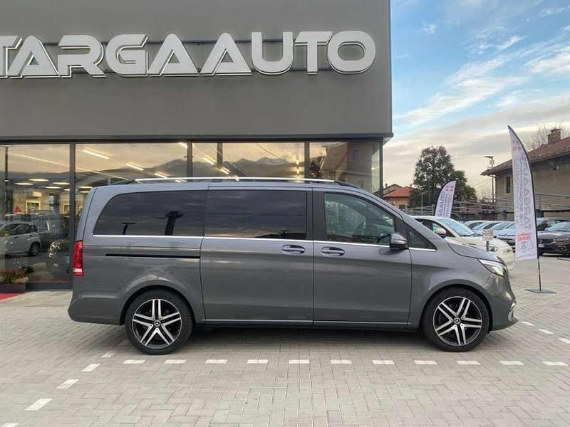 Usata Mercedes V300 Premium 239 CV (175 kW) 2020 Grigio Monovolume