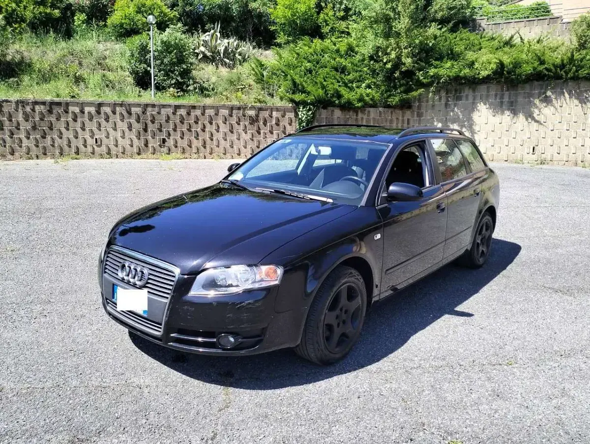 Usata Audi A4 Ambiente 140 CV (102 kW) 2007 Nero Station wagon