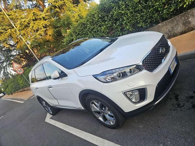 Bianco Usata 2015 Kia Sorento SUV | 12.500 € (Buon prezzo) - Immagine 1/4
