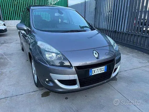 Usata Renault Scénic Luxe 130 CV (95 kW) 2011 Monovolume